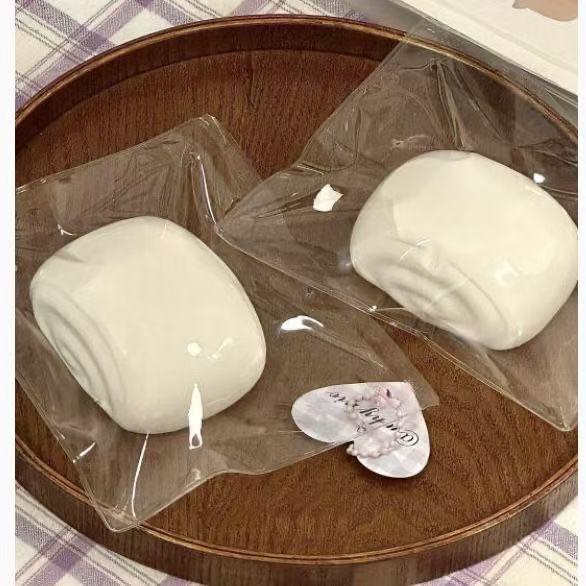 スクイ一ズ作成用型- 牛乳の香ばしい小さな蒸し饅頭