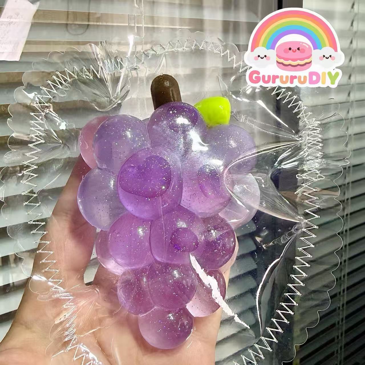 スクイ一ズ完成品- クリスタルグレープ