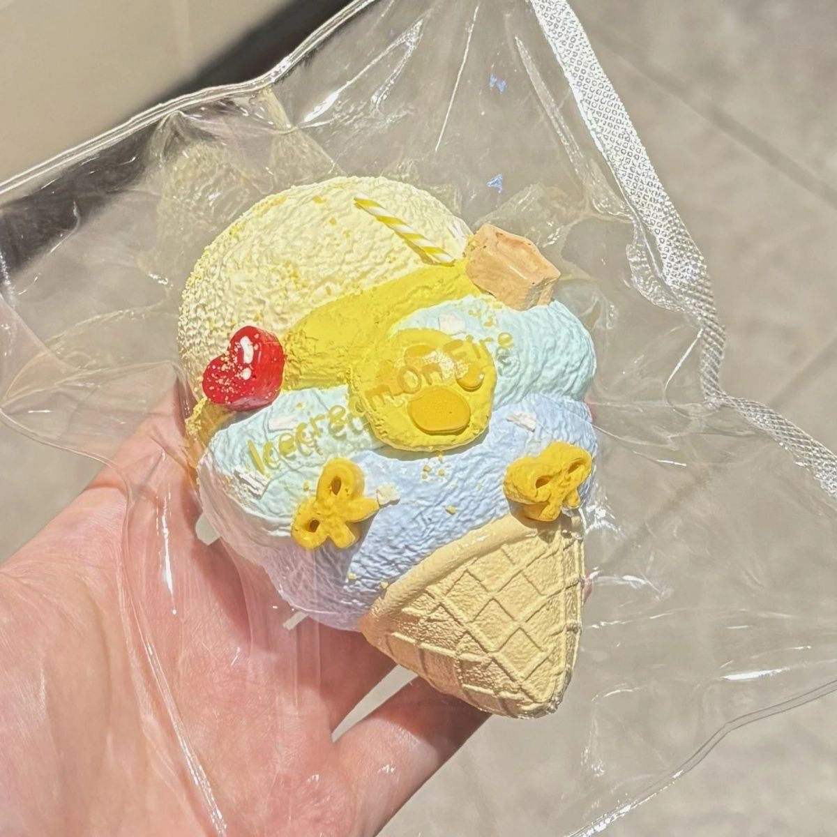 スクイ一ズ作成用型-ソフトクリ一ム