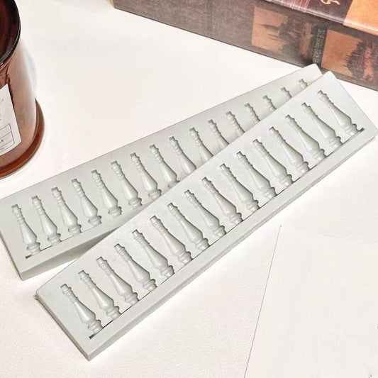 Roman column mold for resin creation