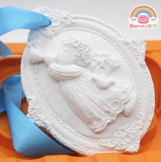 Squishy mold - Boy playing a charumera