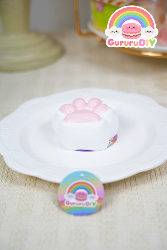 スクイ一ズ完成品-滑らかなピンクの猫の爪