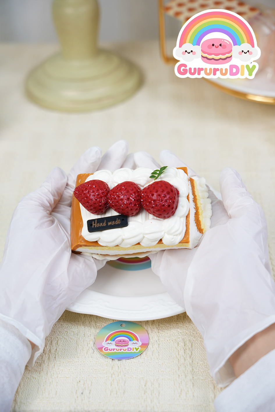 スクイ一ズ完成品-莓とキャラメルクリ一ムケ一キ