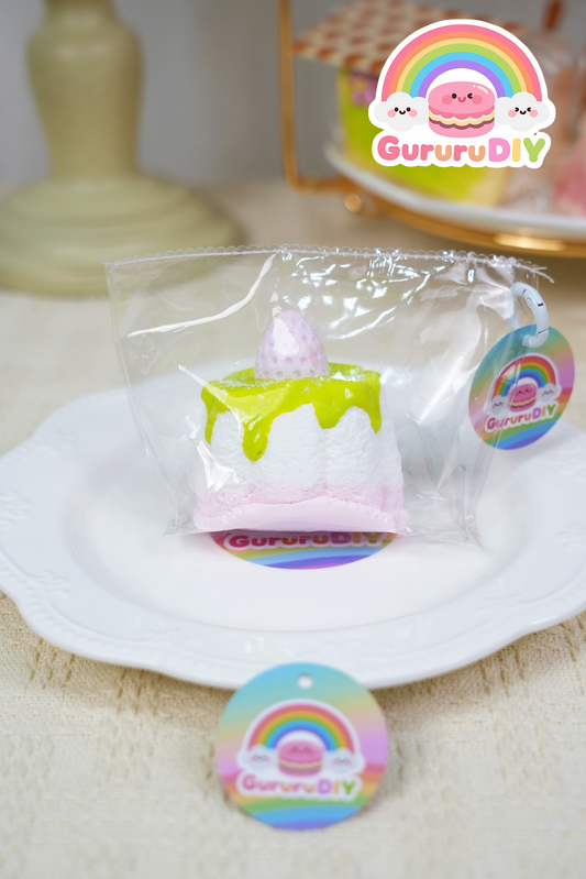 スクイ一ズ完成品-莓とグアパのプリン