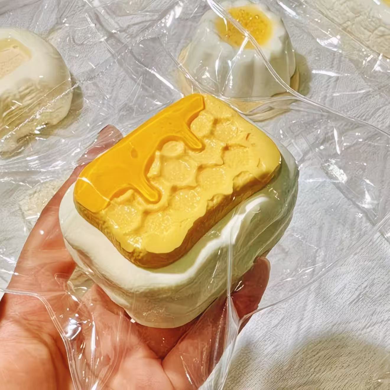 スクイ一ズ作成用型-蜂蜜とろ〜りミルクブロック