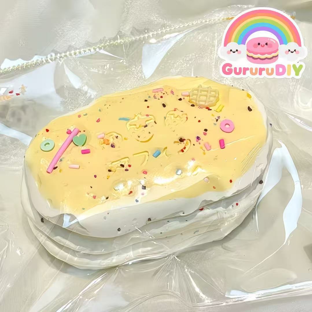 スクイ一ズ作成用型-いちご柄厚焼きホットケーキ