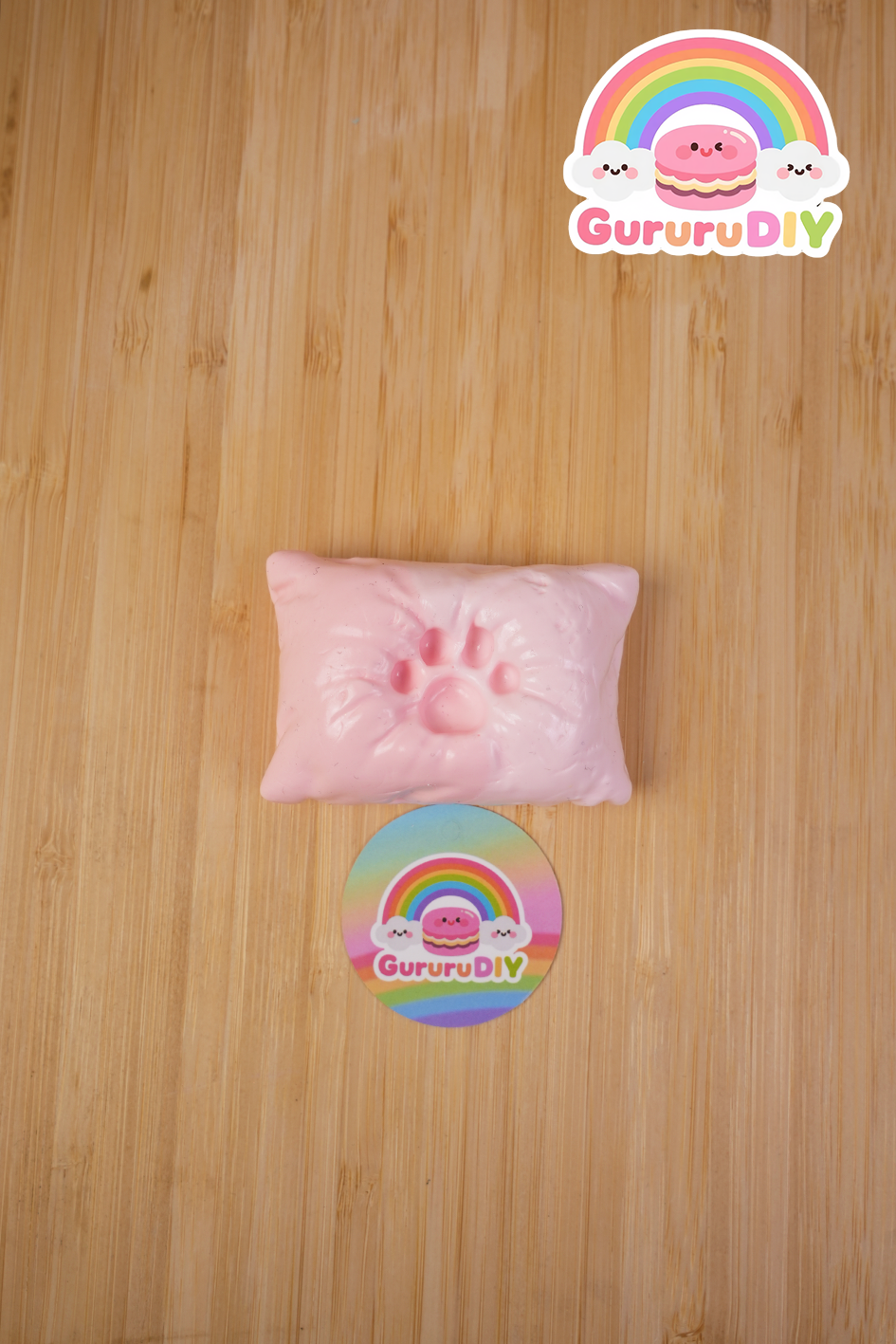 スクイ一ズ完成品- 猫の爪クッション