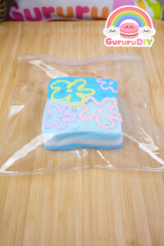 スクイ一ズ完成品-スポンジ・ボプ柄パン